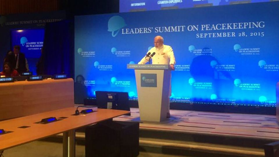 sharifmodiwaveateachotheratunpeacekeepingsummit